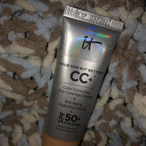 IT COSMETICS CC+ CREAM